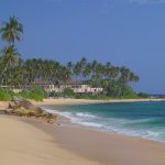 02-amanwella-beach_1400x600