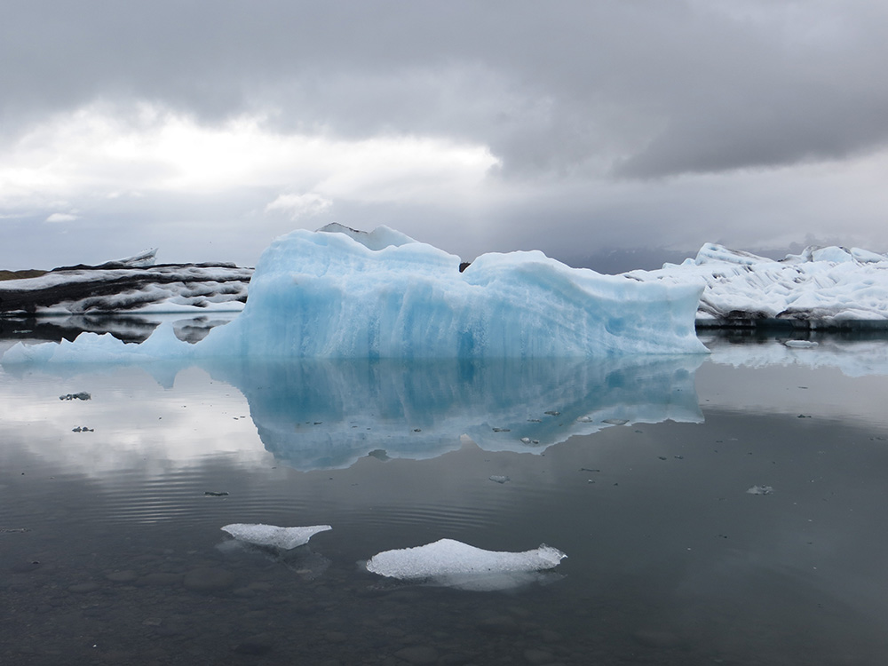 icebergs