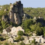 parc-naturel-regional-des-grands-causses-village-de-saint-véran-gite-de-charme-avec-piscine-privée-en-aveyron-le-colombier-saint-veran-région-occitanie-france