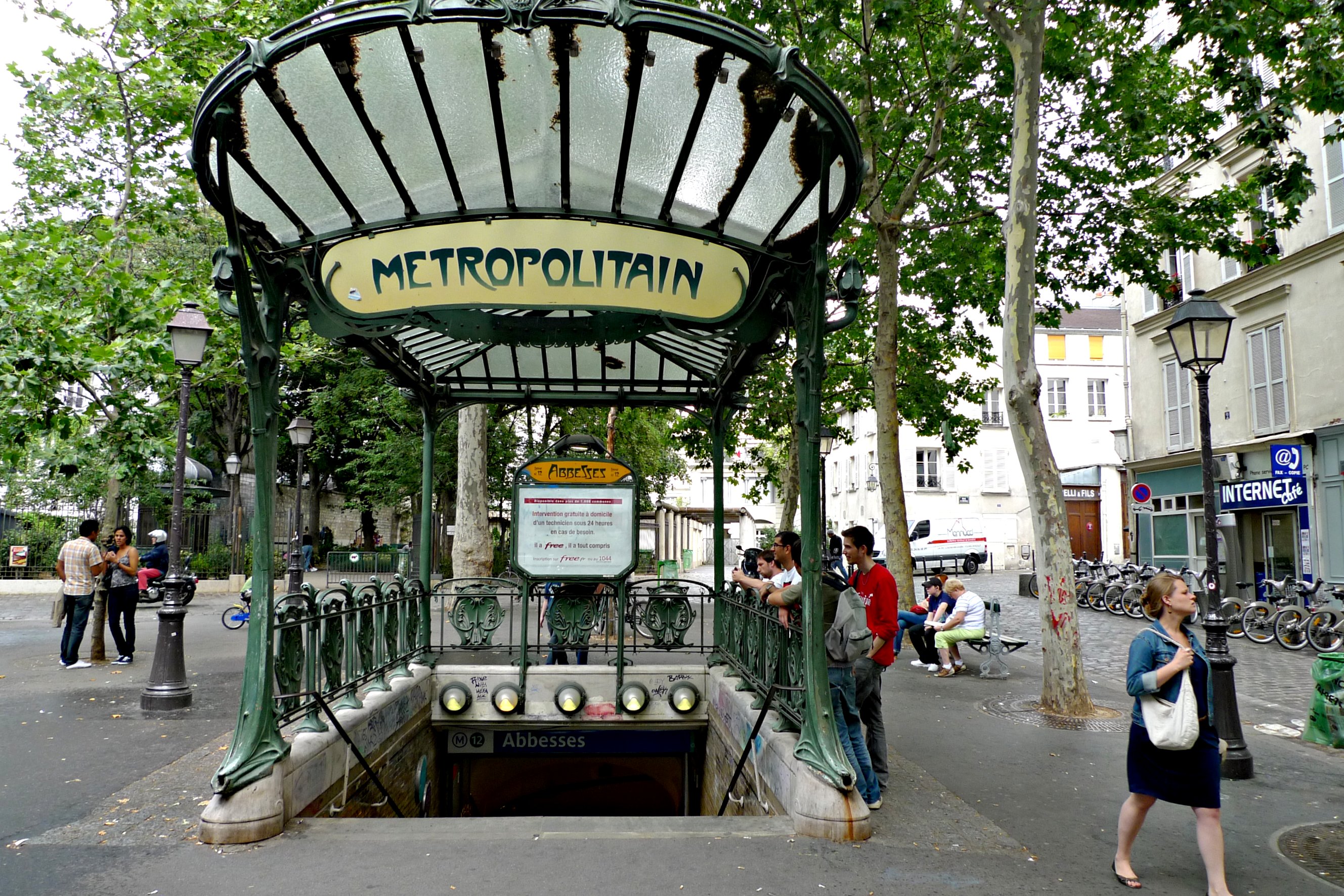 AbbessesParis_Metro Pointe du Monde